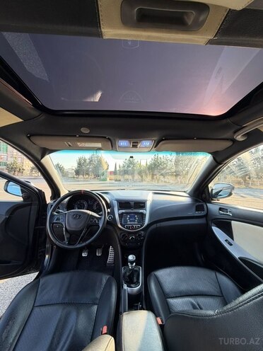Hyundai Accent 2013, 240,000 km - 1.6 l - Bakı