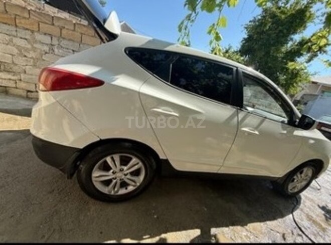 Hyundai ix35 2011, 300,000 km - 2.0 l - Bakı