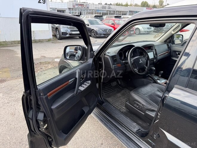 Mitsubishi Pajero 2007, 245,000 km - 3.0 l - Bakı