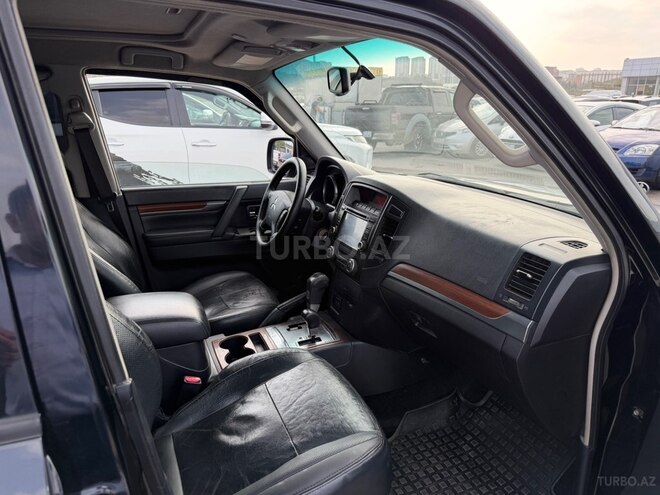 Mitsubishi Pajero 2007, 245,000 km - 3.0 l - Bakı