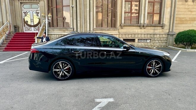 BMW i5 2023, 60,000 km - 0.0 л - Bakı