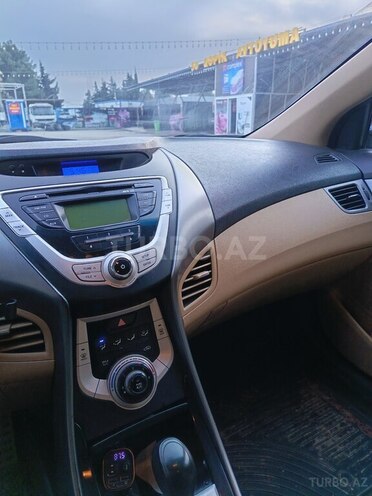 Hyundai Elantra 2011, 260,000 km - 1.8 l - Bakı