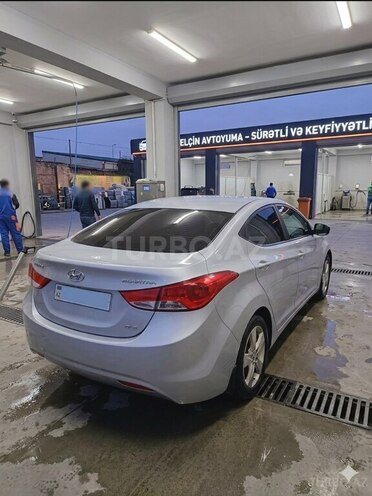 Hyundai Elantra 2011, 260,000 km - 1.8 l - Bakı