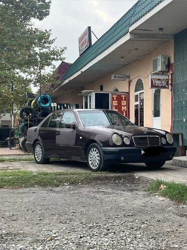 Mercedes E 230 1995, 454,373 km - 2.3 л - Ağcabədi