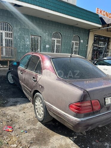 Mercedes E 230 1995, 454,373 km - 2.3 л - Ağcabədi