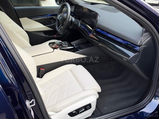 BMW i5 2023, 26,000 km - 0.0 л - Bakı