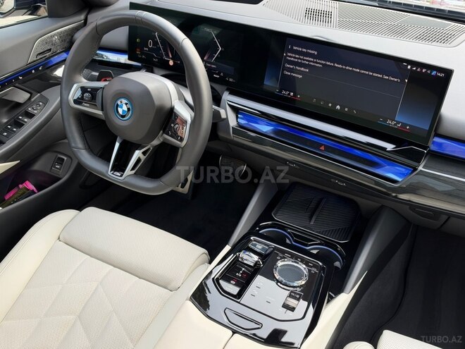 BMW i5 2023, 26,000 km - 0.0 л - Bakı