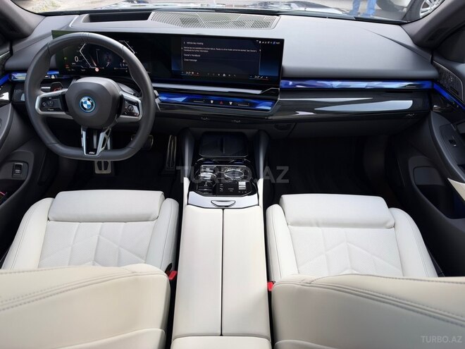 BMW i5 2023, 26,000 km - 0.0 л - Bakı