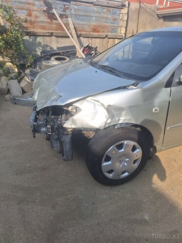 Toyota Corolla 2005, 212,356 km - 1.4 l - Bakı
