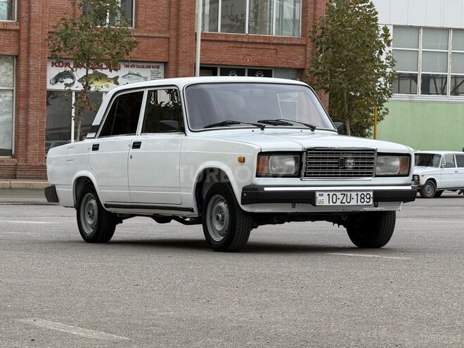 LADA (VAZ) 2107 2007, 277,000 km - 1.6 л - Gəncə