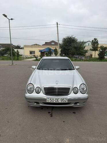 Mercedes E 240 2001, 350,000 km - 2.4 л - Şirvan