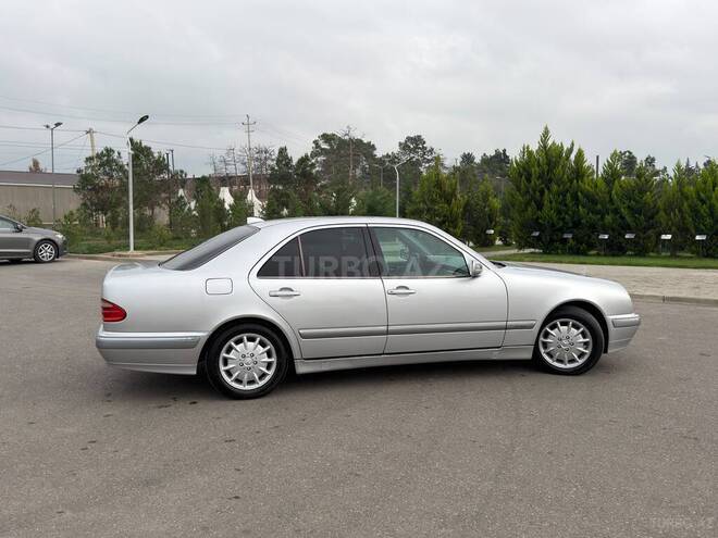 Mercedes E 240 2001, 350,000 km - 2.4 л - Şirvan