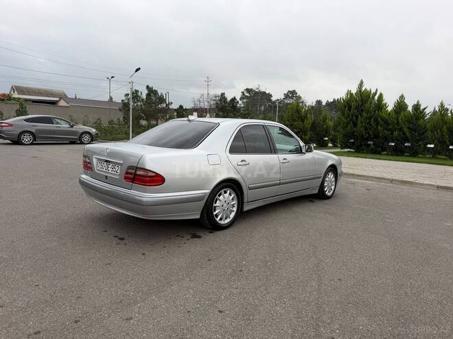 Mercedes E 240 2001, 350,000 km - 2.4 л - Şirvan