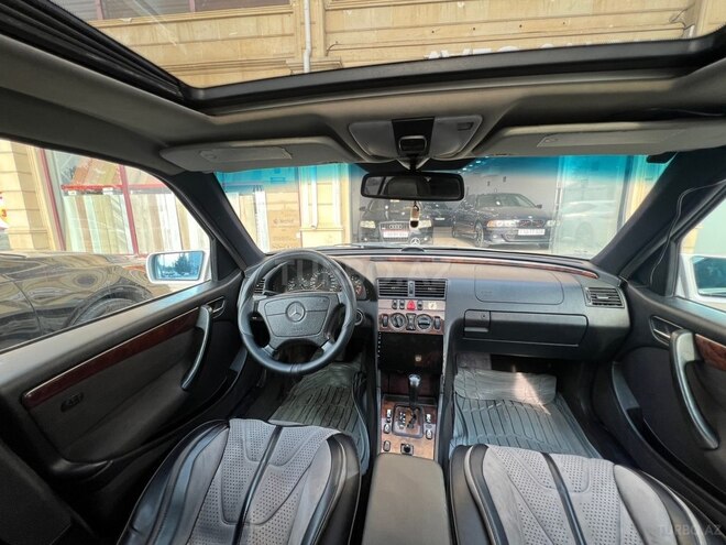 Mercedes C 240 2000, 325,000 km - 2.4 л - Bakı