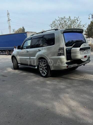 Mitsubishi Pajero 2010, 232,639 km - 3.5 l - Bakı