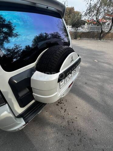 Mitsubishi Pajero 2010, 232,639 km - 3.5 l - Bakı
