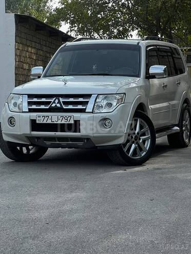 Mitsubishi Pajero 2010, 232,639 km - 3.5 l - Bakı