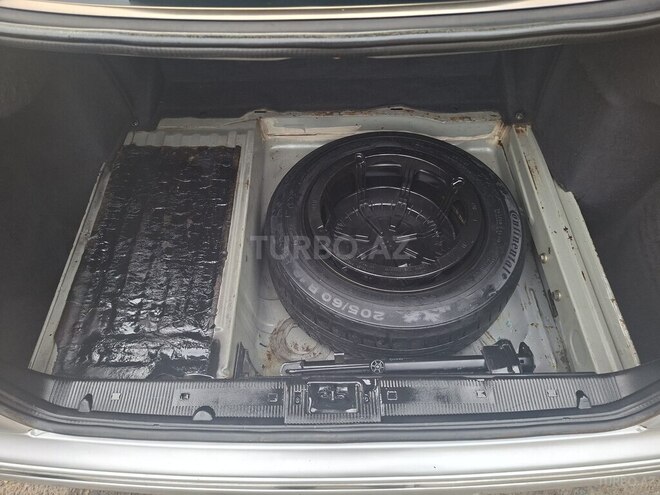 Mercedes E 220 1999, 320,000 km - 2.2 l - Astara