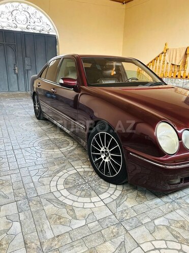 Mercedes E 240 1999, 211,000 km - 2.4 l - Gəncə