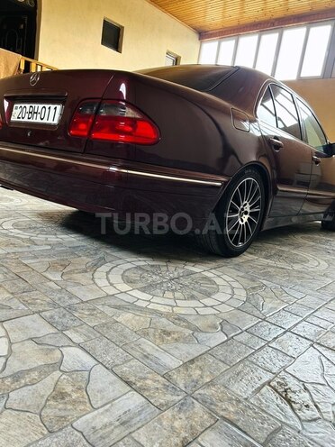 Mercedes E 240 1999, 211,000 km - 2.4 l - Gəncə