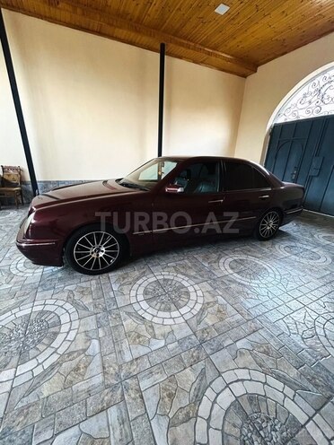 Mercedes E 240 1999, 211,000 km - 2.4 l - Gəncə