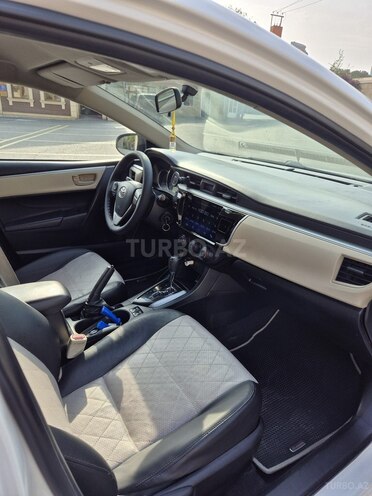 Toyota Corolla 2014, 262,800 km - 1.6 l - Bakı