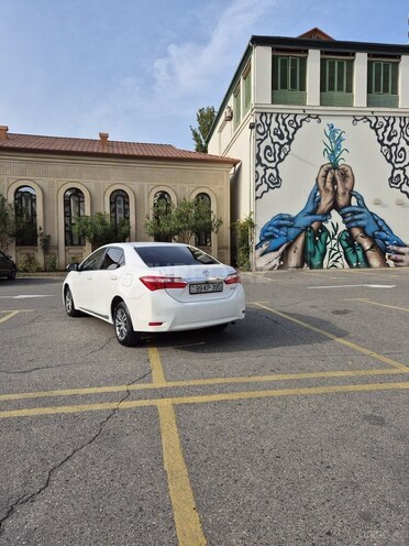 Toyota Corolla 2014, 262,800 km - 1.6 l - Bakı