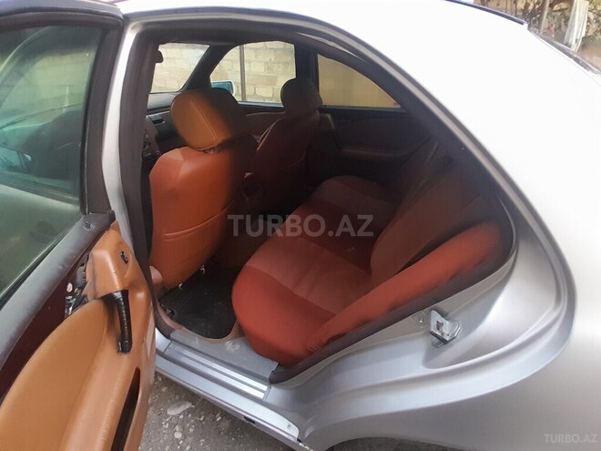 Mercedes E 220 1997, 253,610 km - 2.2 l - Yevlax