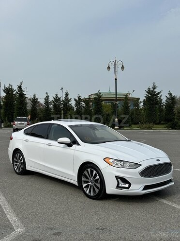 Ford Fusion (North America) 2019, 290,000 km - 2.0 л - Sumqayıt