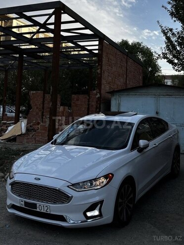 Ford Fusion (North America) 2019, 290,000 km - 2.0 л - Sumqayıt