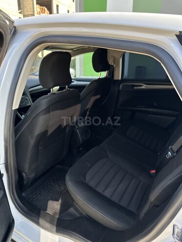 Ford Fusion (North America) 2019, 290,000 km - 2.0 л - Sumqayıt