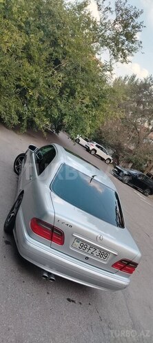 Mercedes E 240 1999, 235,786 km - 2.4 л - Bakı