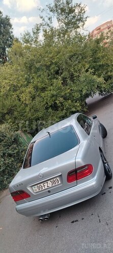 Mercedes E 240 1999, 235,786 km - 2.4 л - Bakı