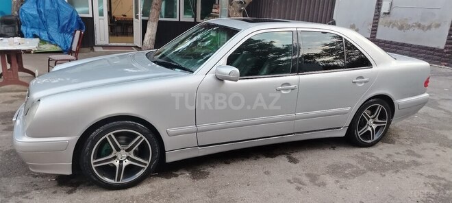 Mercedes E 240 1999, 235,786 km - 2.4 л - Bakı