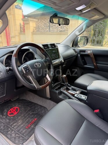 Toyota Land Cruiser Prado 2011, 150,000 km - 2.7 л - Bakı