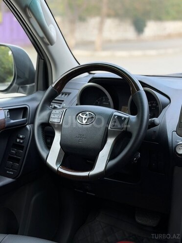 Toyota Land Cruiser Prado 2011, 150,000 km - 2.7 л - Bakı