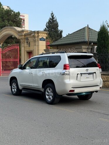 Toyota Land Cruiser Prado 2011, 150,000 km - 2.7 л - Bakı