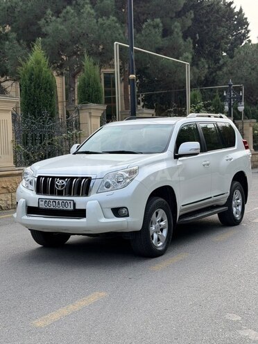 Toyota Land Cruiser Prado 2011, 150,000 km - 2.7 л - Bakı