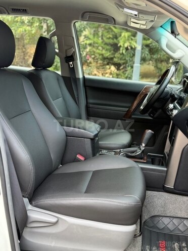 Toyota Land Cruiser Prado 2011, 150,000 km - 2.7 л - Bakı