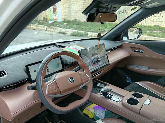 Changan  2025, 43,000 km - 1.5 l - Bakı