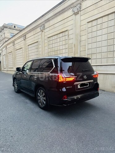 Lexus LX 570 2017, 200,000 km - 5.7 л - Bakı
