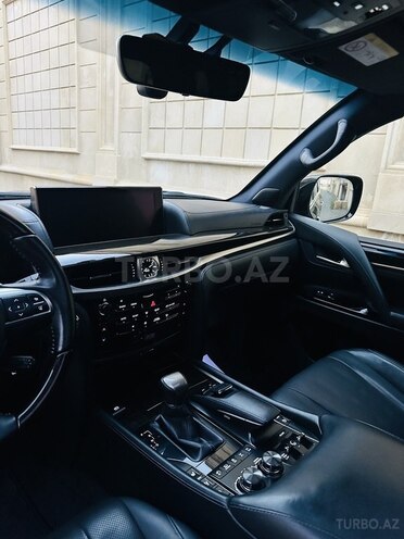 Lexus LX 570 2017, 200,000 km - 5.7 л - Bakı