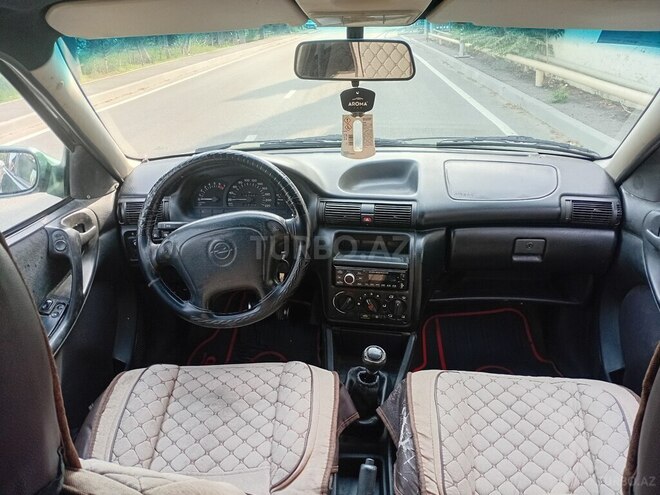 Opel Astra 1996, 246,400 km - 1.6 л - Bakı
