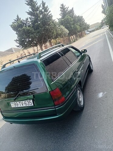 Opel Astra 1996, 246,400 km - 1.6 л - Bakı