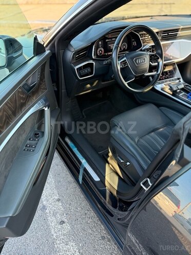 Audi A7 2018, 77,000 km - 3.0 л - Bakı