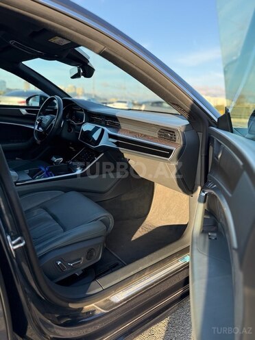 Audi A7 2018, 77,000 km - 3.0 л - Bakı