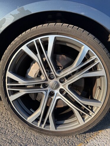 Audi A7 2018, 77,000 km - 3.0 л - Bakı