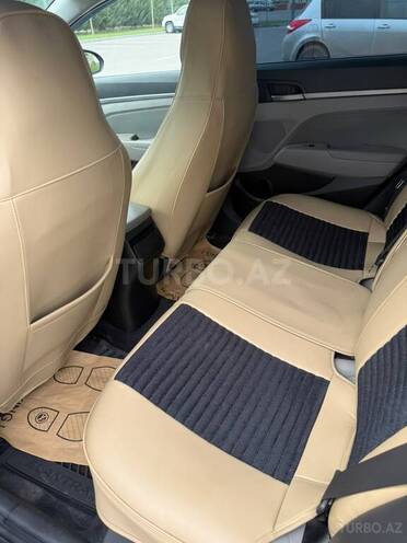 Hyundai Elantra 2017, 154,048 km - 2.0 l - Bakı
