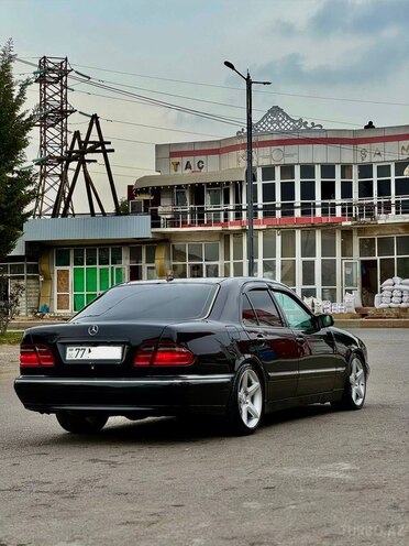 Mercedes E 240 2001, 259,000 km - 2.4 l - Masallı