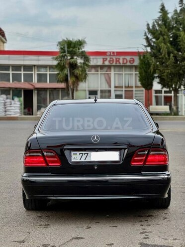 Mercedes E 240 2001, 259,000 km - 2.4 l - Masallı